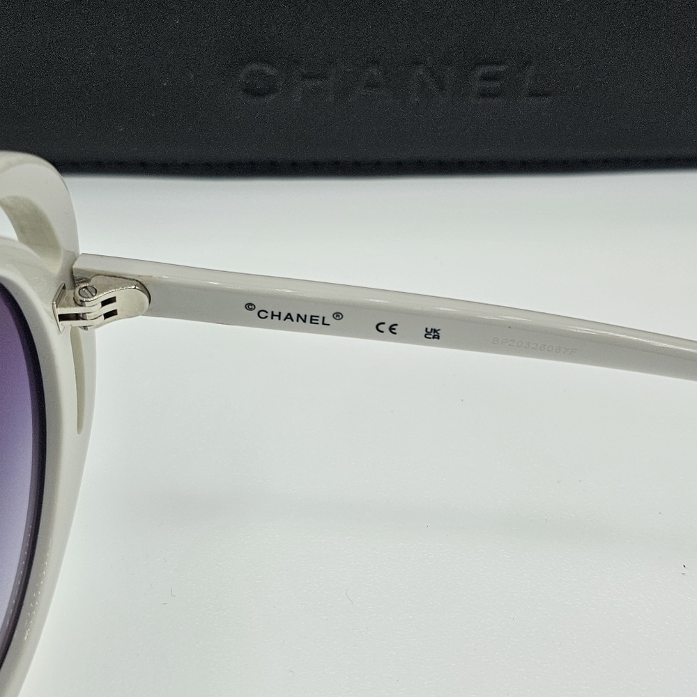 Chanel white round sunglasses Chanel logo 71582A s1255 3N - Picture 12 of 16